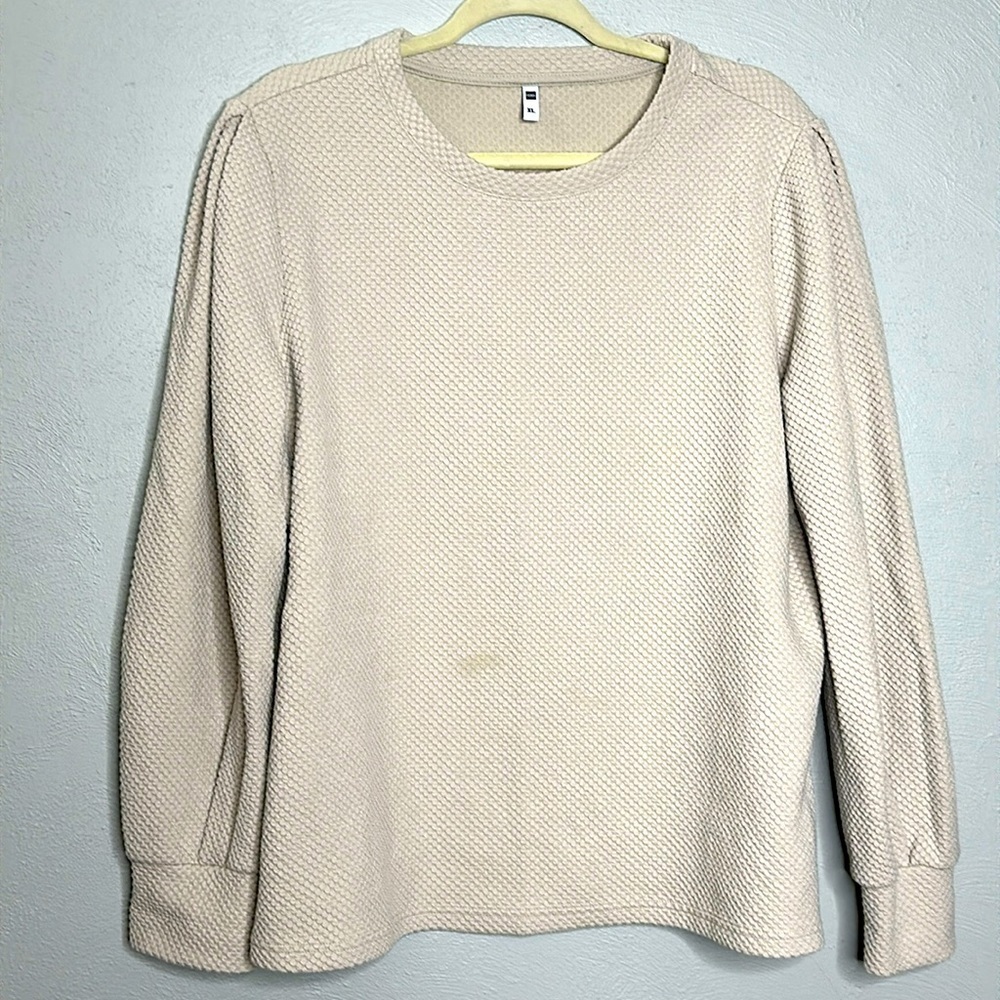 Hema women’s sweater with cuffed wrist